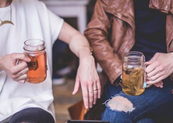 Why can we communicate smoothly without having common interests?